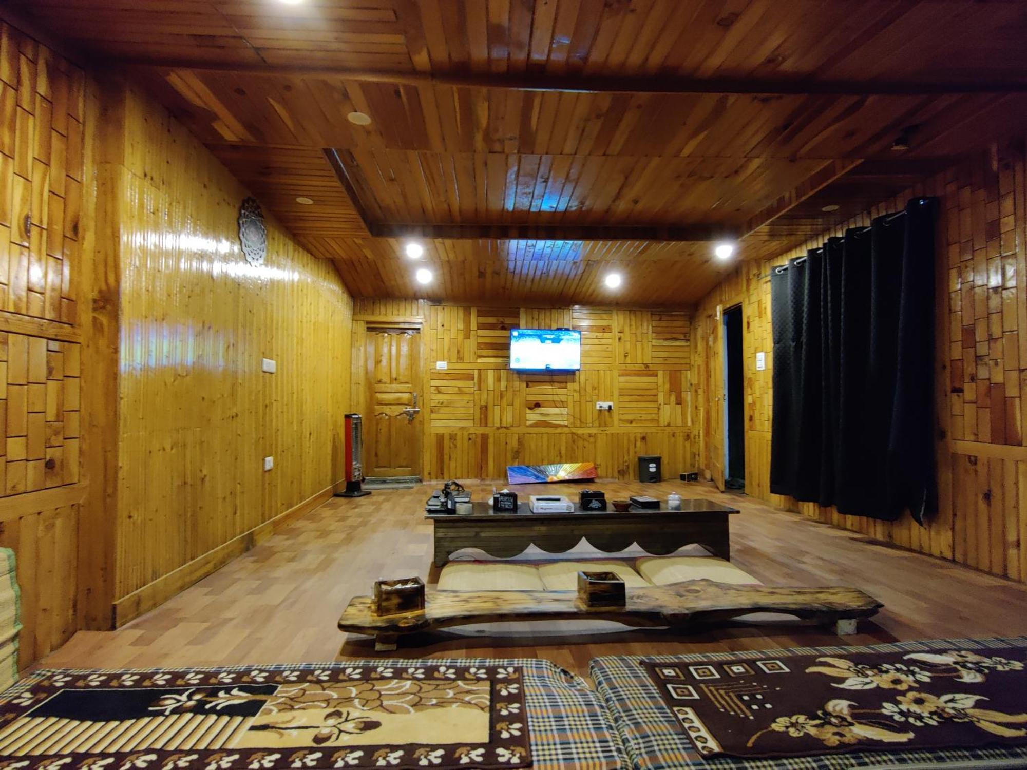 Flipsyde Retreat 호텔 카솔 외부 사진