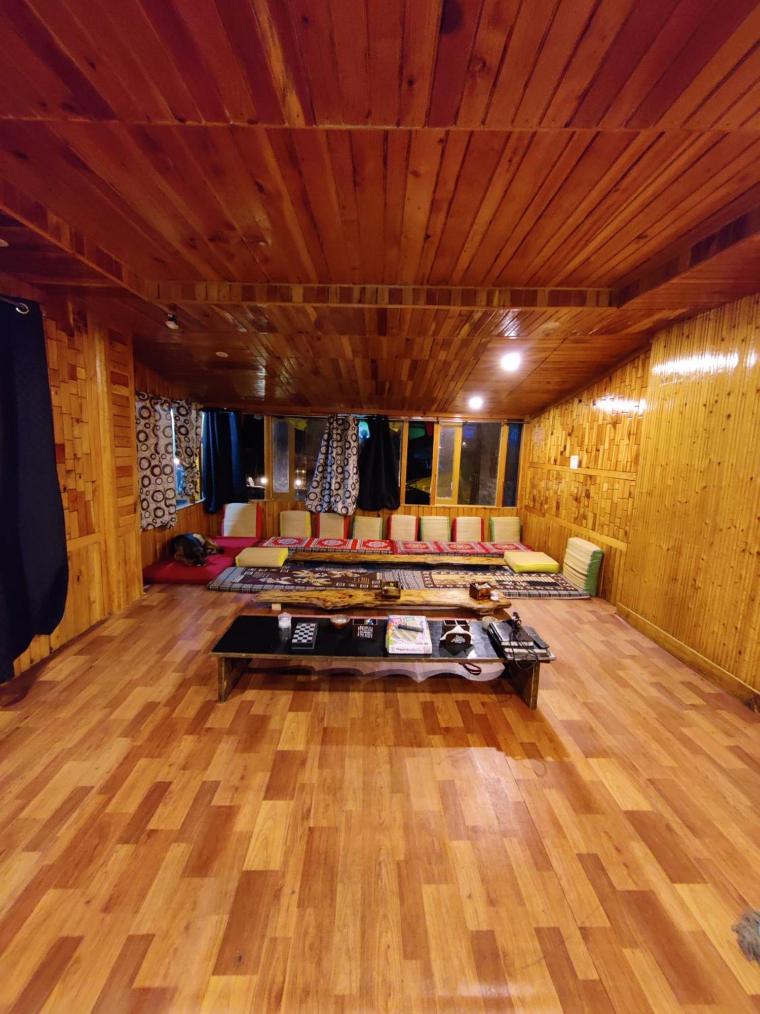 Flipsyde Retreat 호텔 카솔 외부 사진