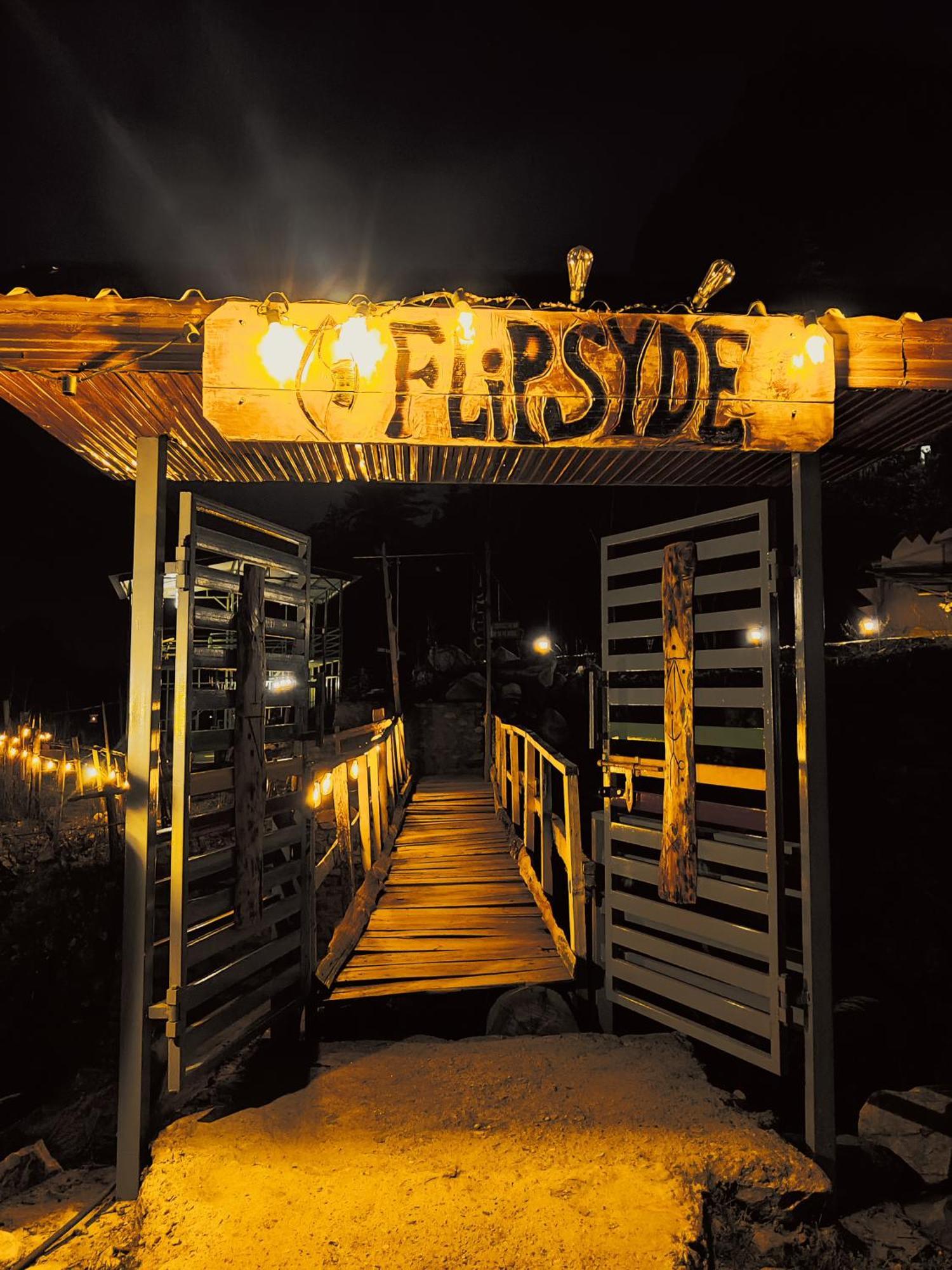 Flipsyde Retreat 호텔 카솔 외부 사진