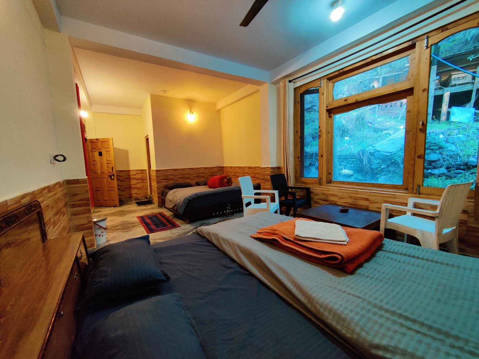 Flipsyde Retreat 호텔 카솔 외부 사진
